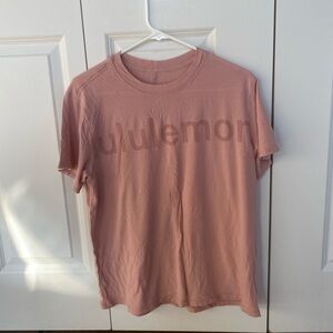 Lululemon T-Shirt